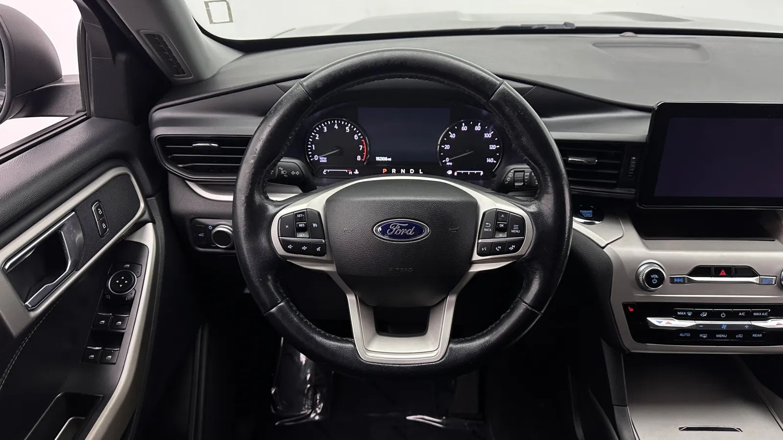 2022 Ford Explorer XLT - Photo 21