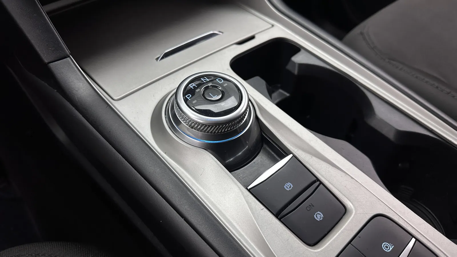 2022 Ford Explorer XLT - Photo 11