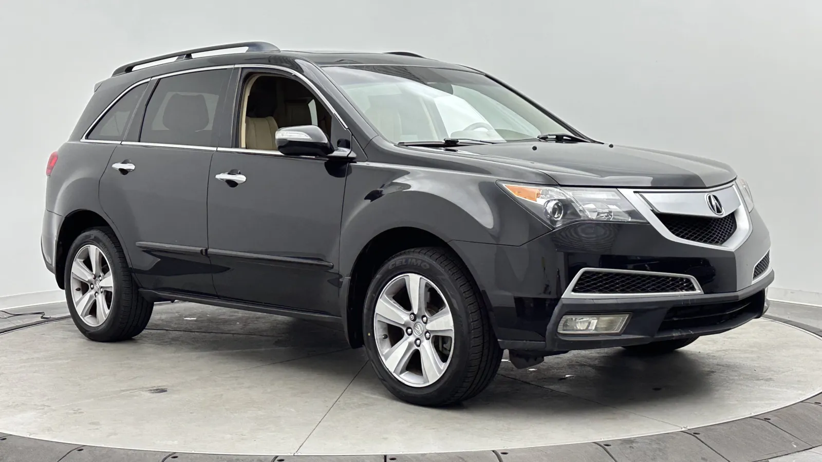Acura MDX photo 3
