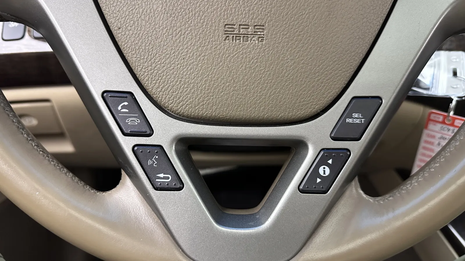 Acura MDX photo 19