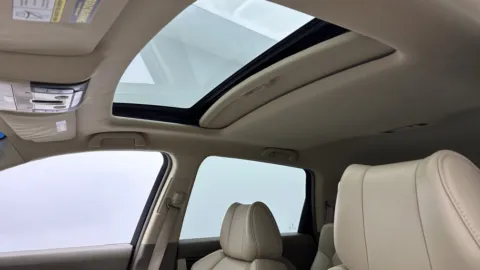 More photos of 2011 Acura MDX Tech Pkg at Auto Boutique Florida, FL