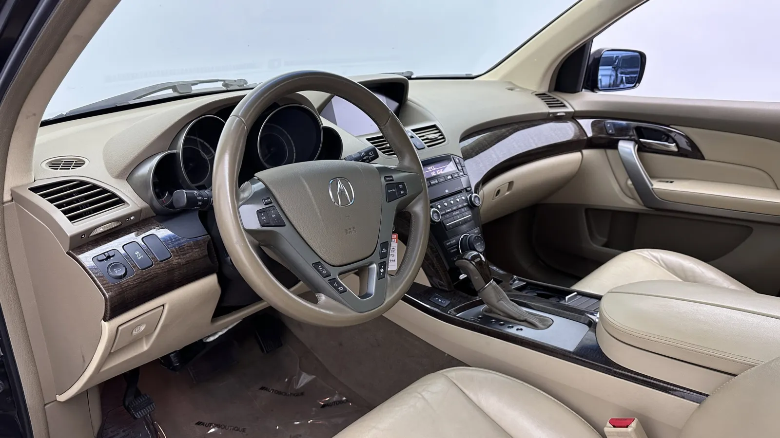 Acura MDX photo 9