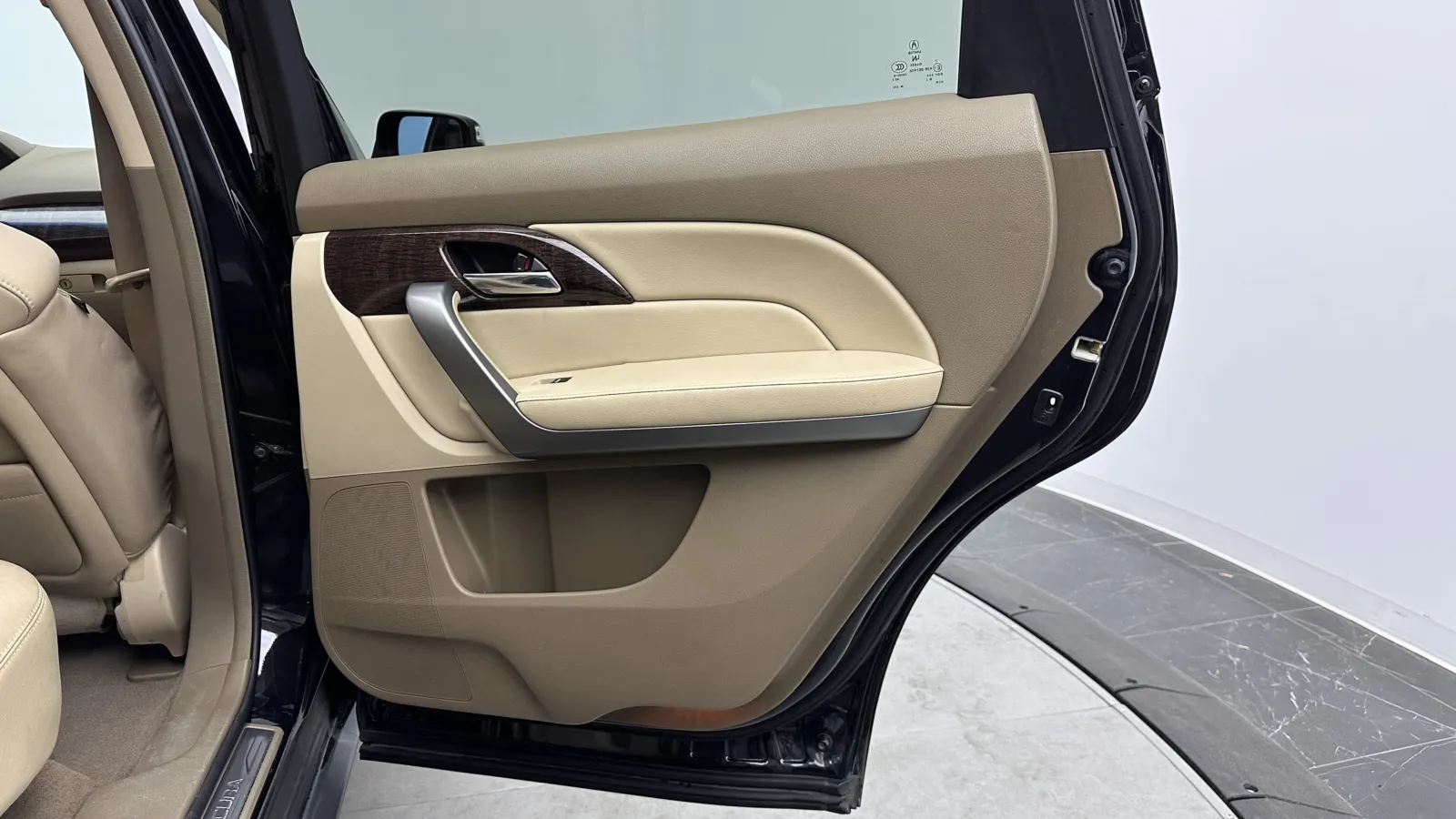 Acura MDX photo 32