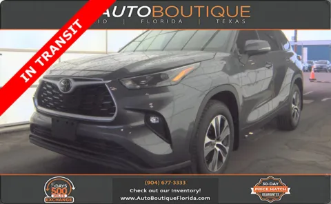 Gray 2022 Toyota Highlander XLE for sale in Jacksonville, FL
