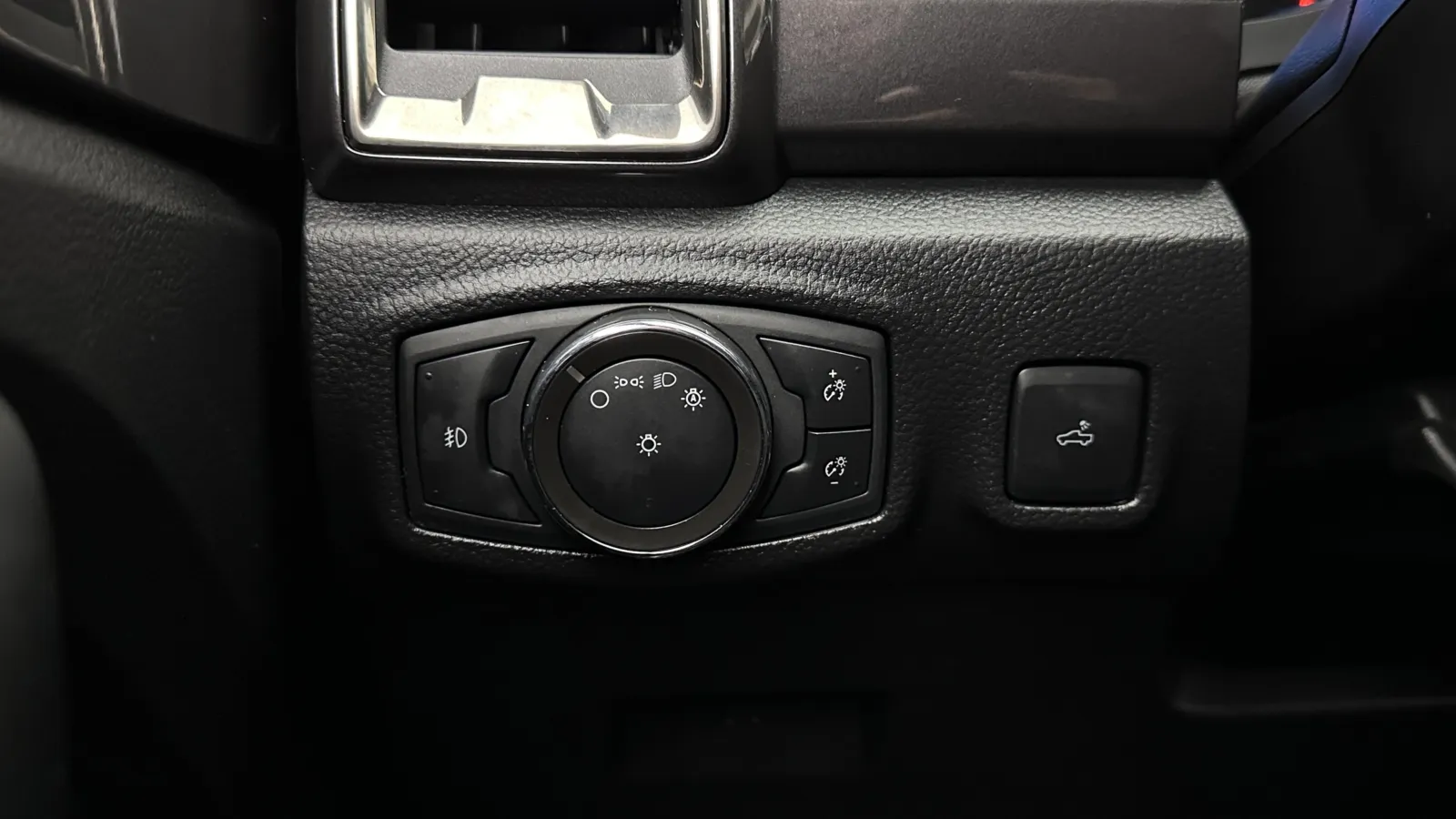 Ford Ranger photo 18