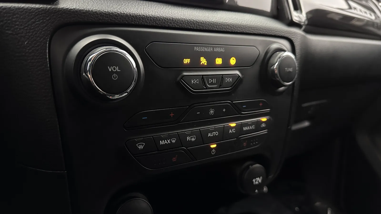 Ford Ranger photo 15
