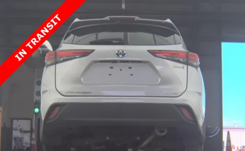 More photos of 2022 Toyota Highlander Hybrid LE at Auto Boutique Florida, FL