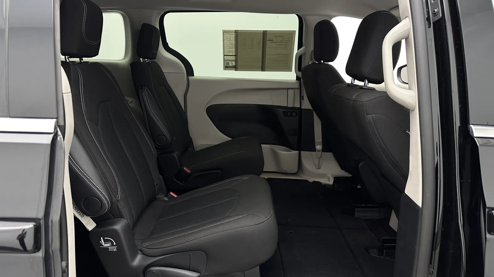 Chrysler Voyager photo 30