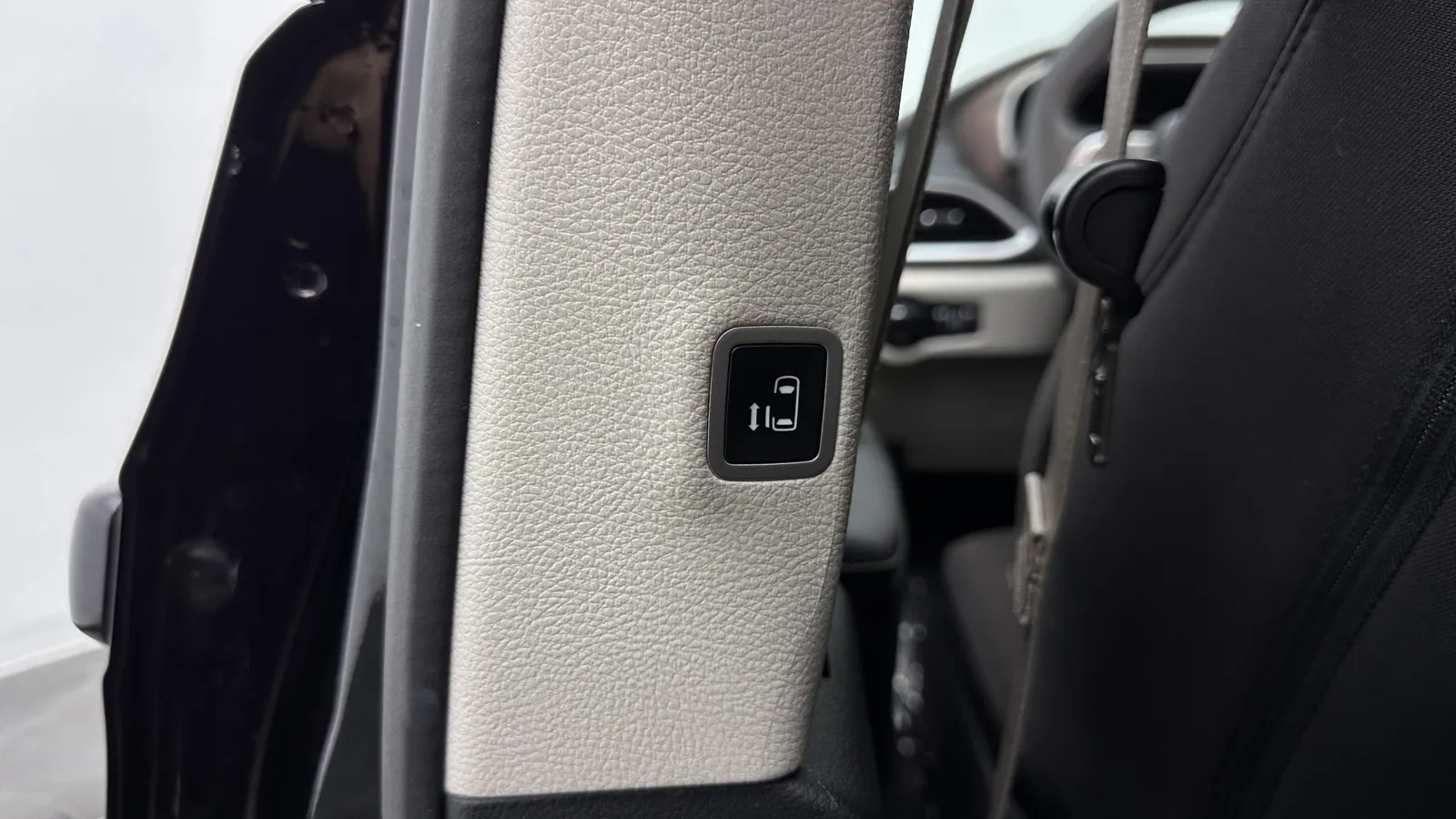 Chrysler Voyager photo 26
