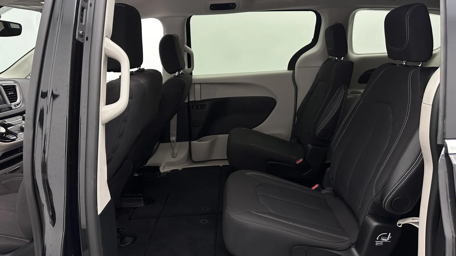 Chrysler Voyager photo 21