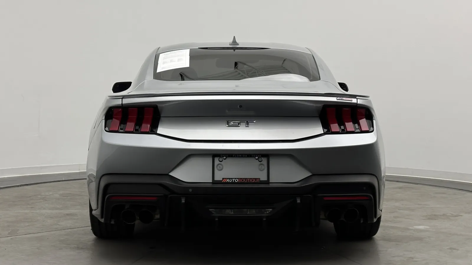 Ford Mustang photo 7