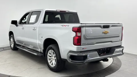 More photos of 2021 Chevrolet Silverado 1500 LT at Auto Boutique Florida, FL