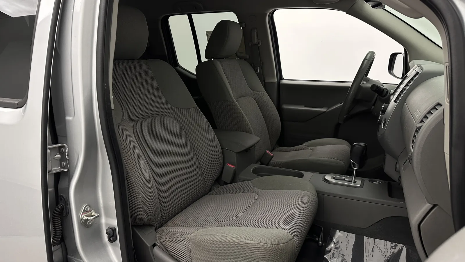 Nissan Frontier photo 31