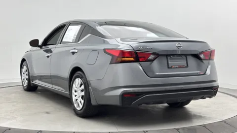 More photos of 2023 Nissan Altima 2.5 S at Auto Boutique Florida, FL