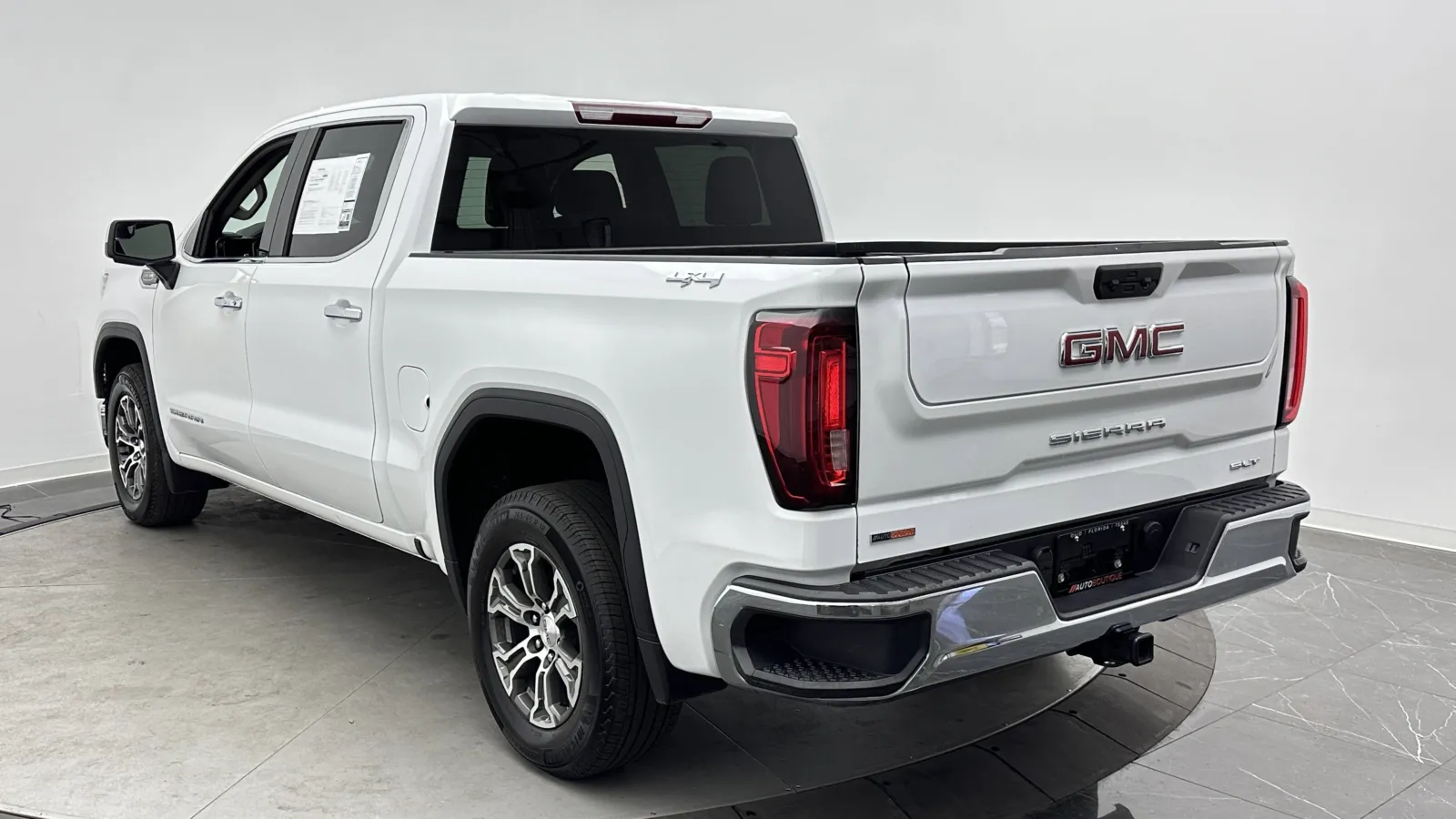 GMC Sierra photo 6