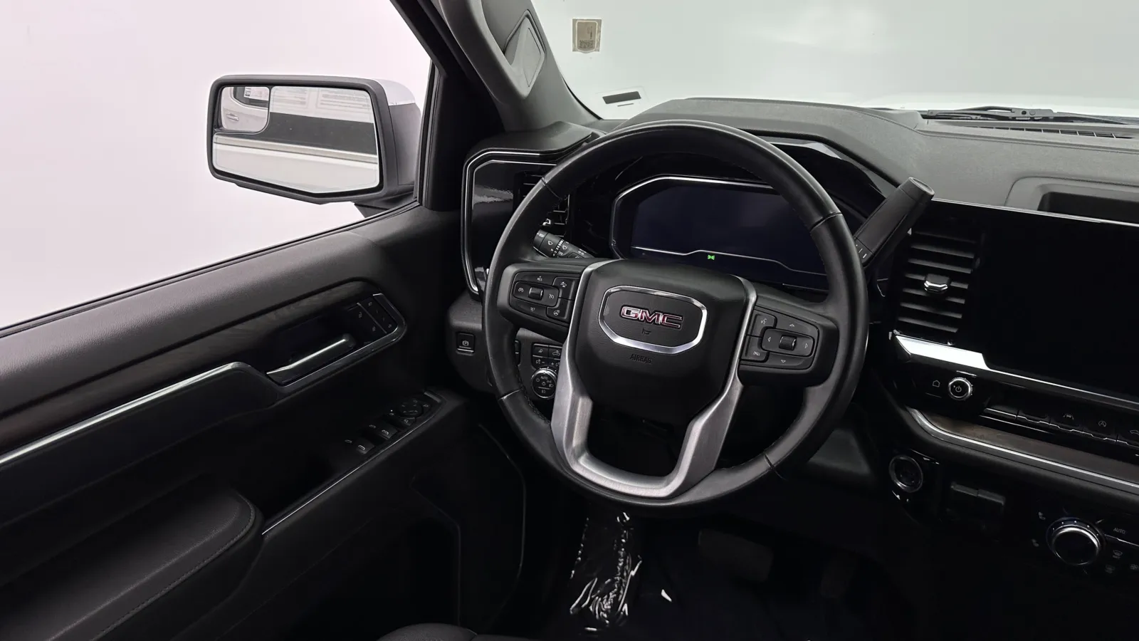 GMC Sierra photo 26