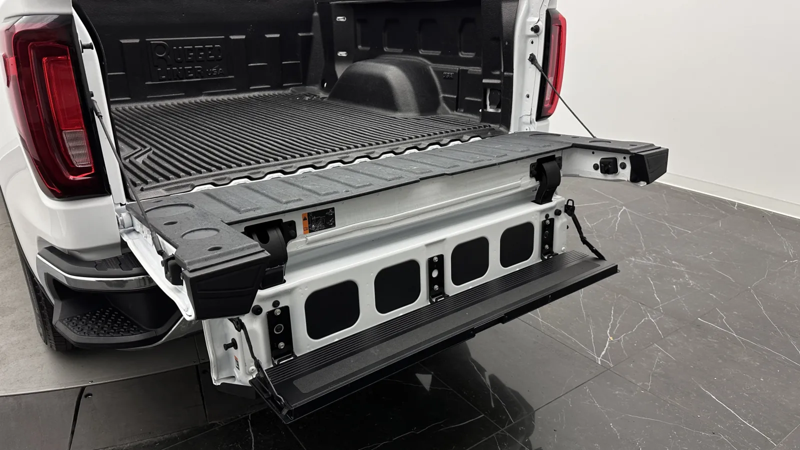 GMC Sierra photo 30