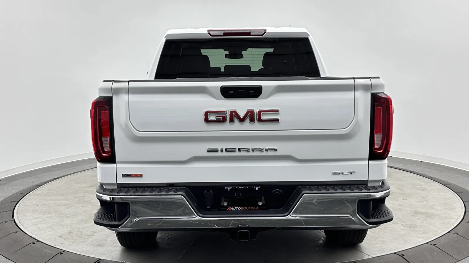 GMC Sierra photo 7