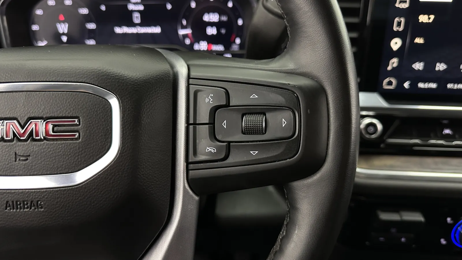 GMC Sierra photo 17