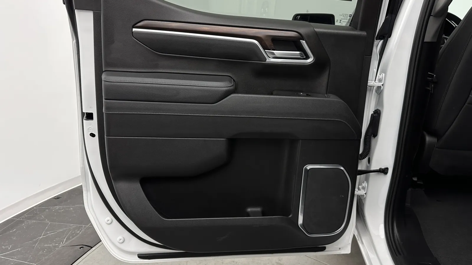 GMC Sierra photo 24