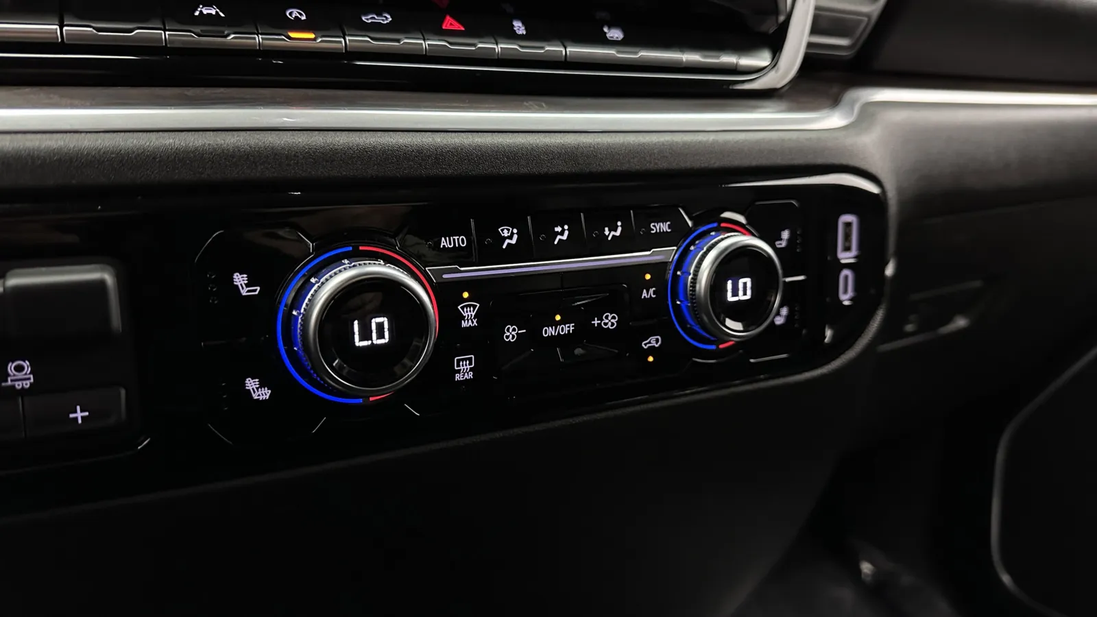 GMC Sierra photo 19