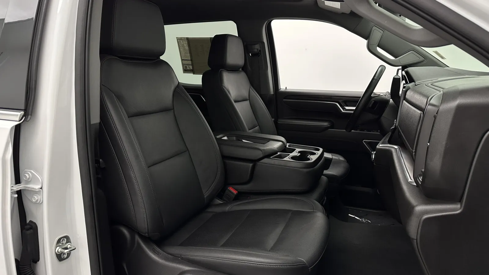 GMC Sierra photo 36