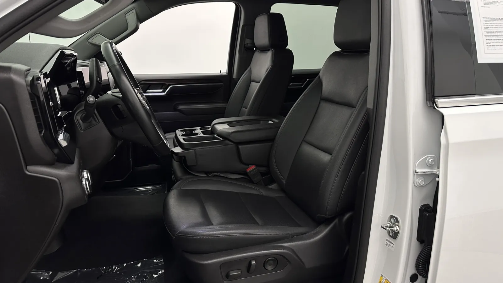 GMC Sierra photo 14
