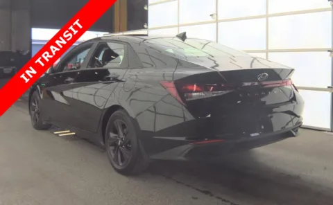 More photos of 2022 Hyundai Elantra SEL at Auto Boutique Florida, FL