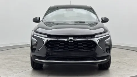Photos of 2025 Chevrolet Trax 1RS for sale in Jacksonville, FL at Auto Boutique Florida