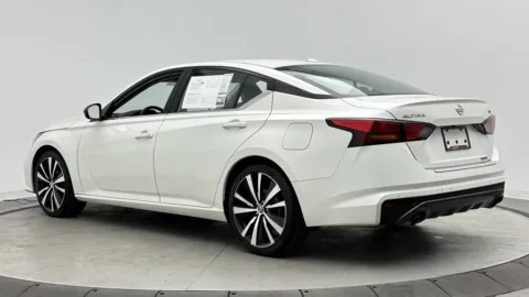 More photos of 2021 Nissan Altima 2.5 SR at Auto Boutique Florida, FL