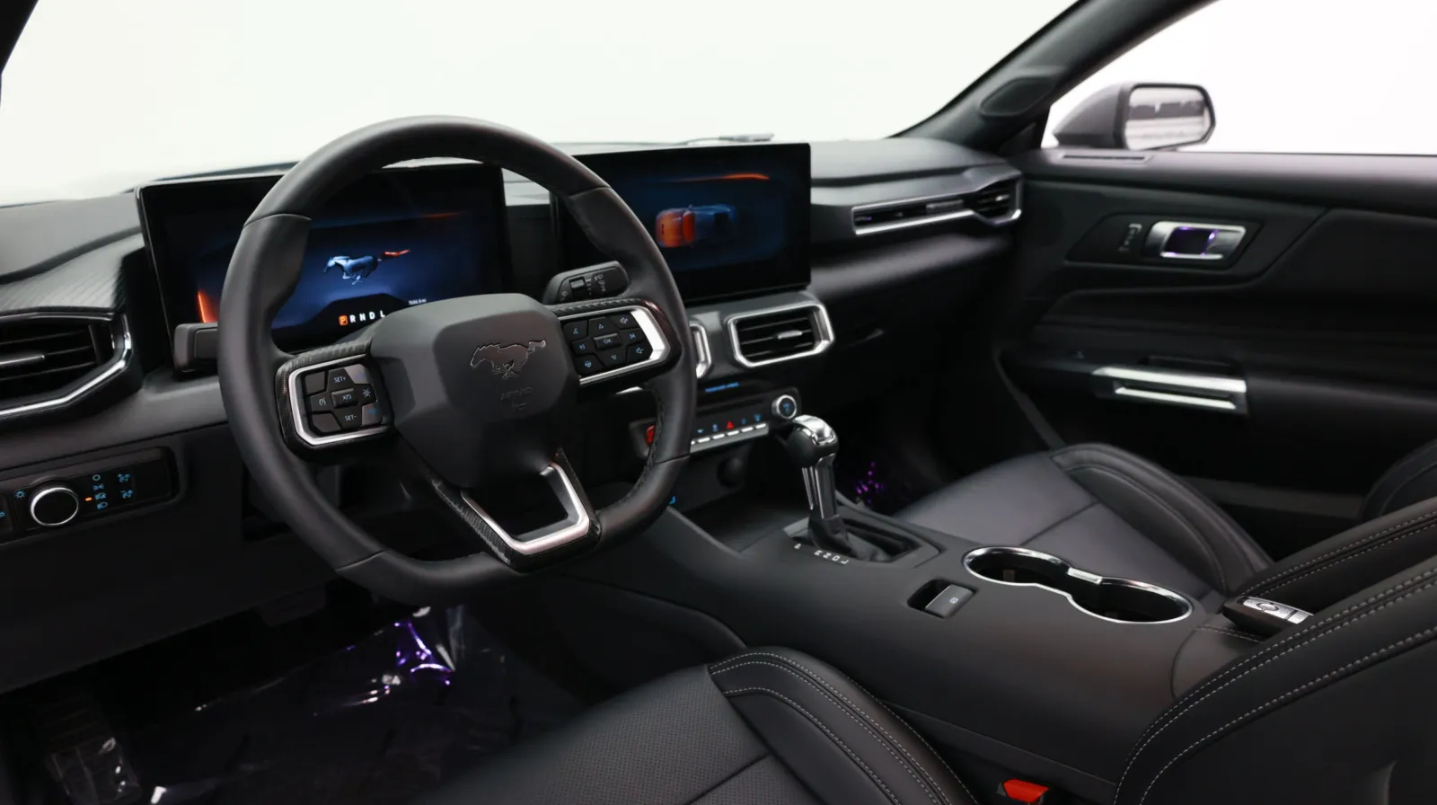 Ford Mustang photo 9