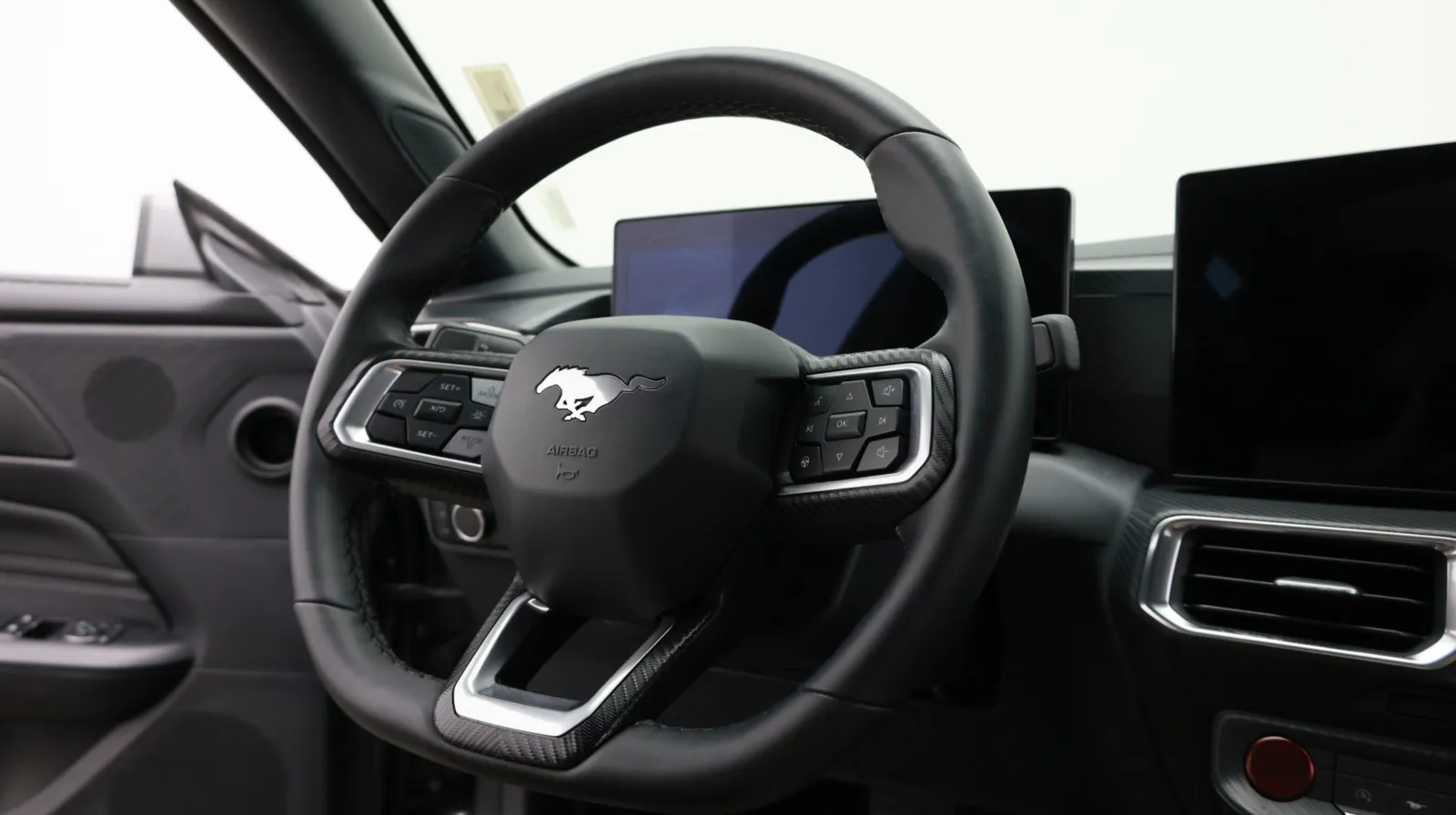 Ford Mustang photo 29