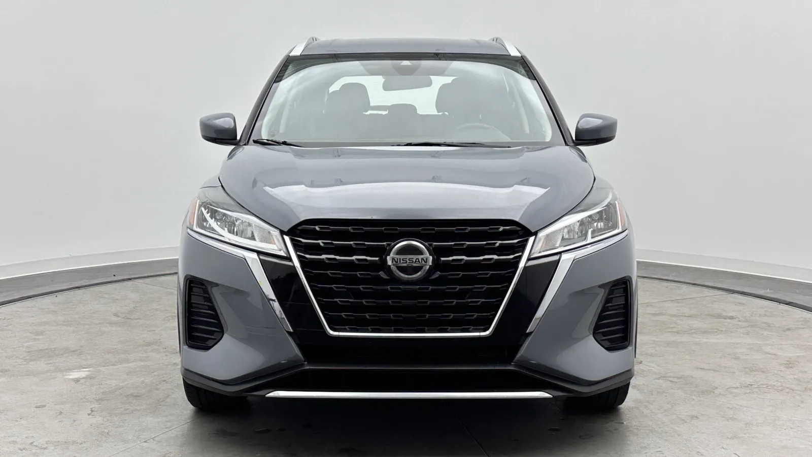 Nissan Kicks photo 2