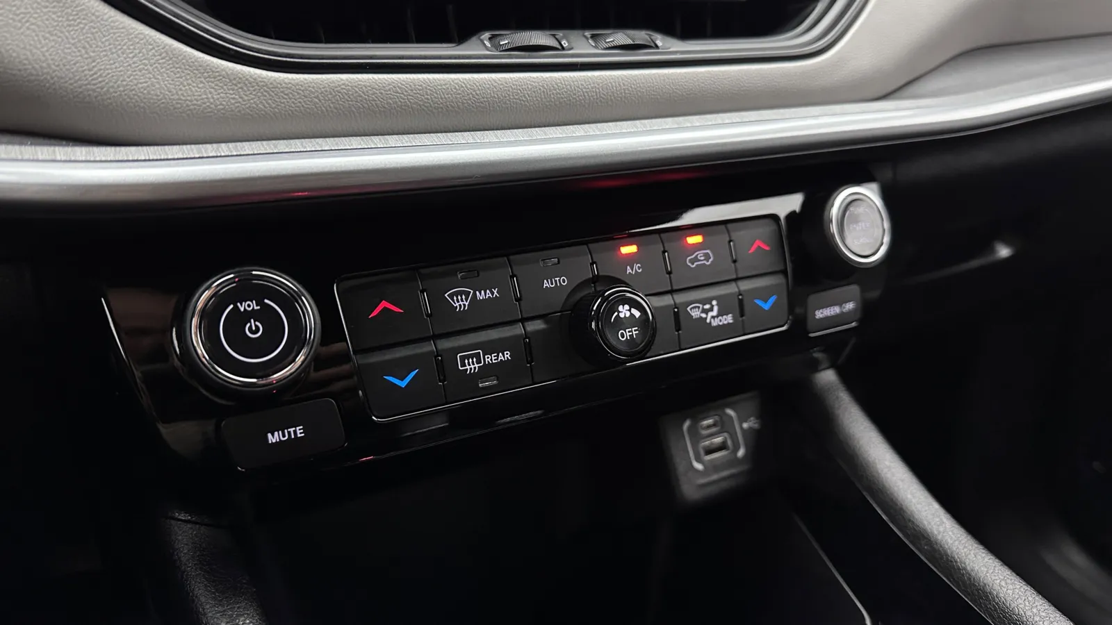 Jeep Compass photo 14