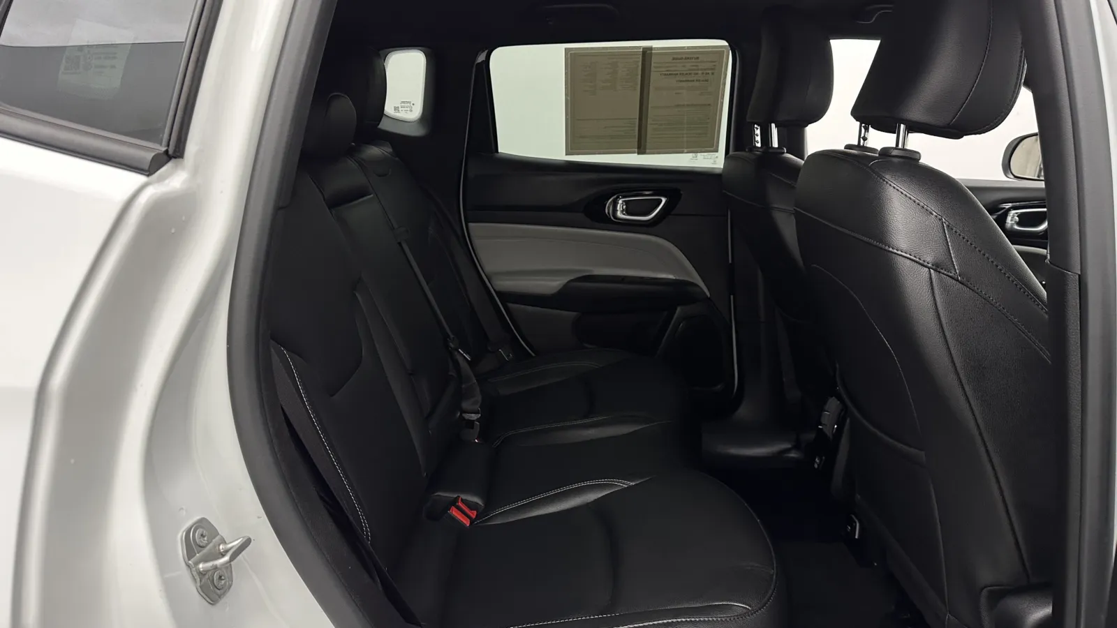 Jeep Compass photo 28