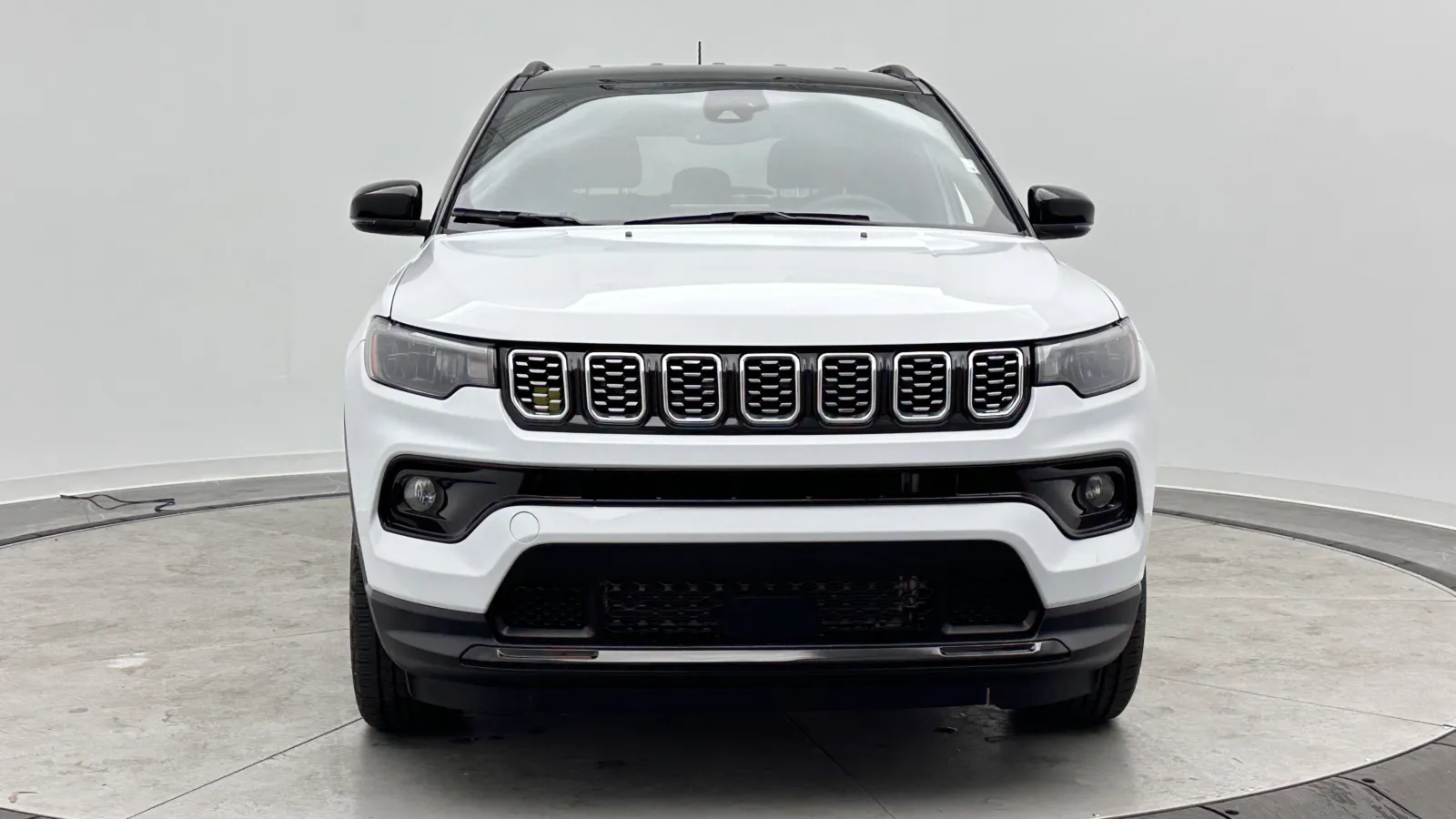 Jeep Compass photo 2