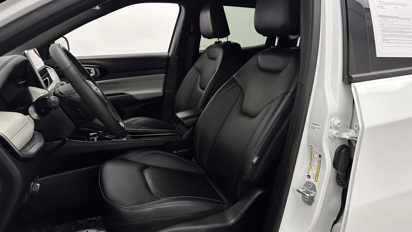 Jeep Compass photo 12
