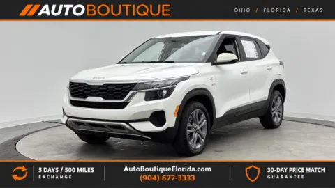 White 2023 Kia Seltos LX for sale in Jacksonville, FL