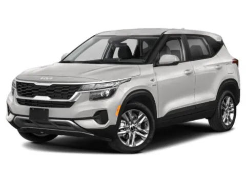 White 2023 Kia Seltos LX for sale in Jacksonville, FL