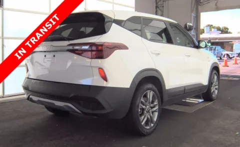 More photos of 2023 Kia Seltos LX at Auto Boutique Florida, FL