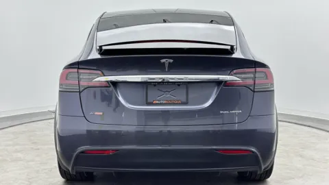 More photos of 2020 Tesla Model X Long Range at Auto Boutique Florida, FL