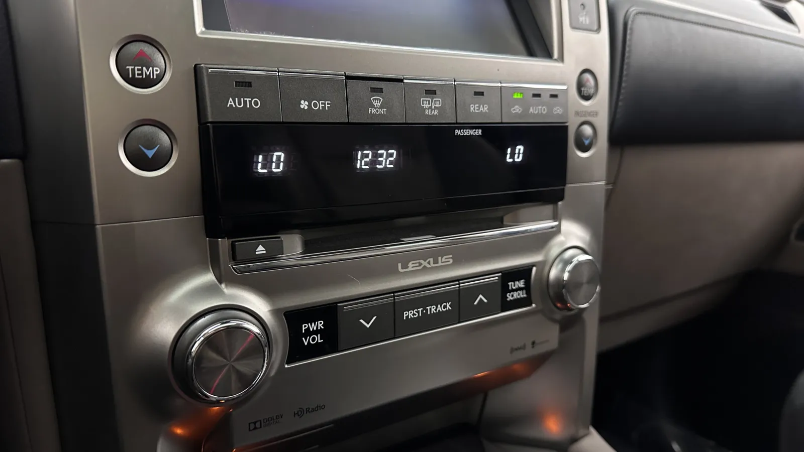 Lexus GX photo 19