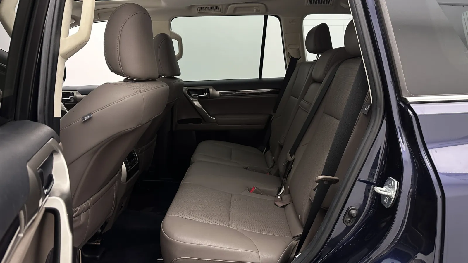 Lexus GX photo 24