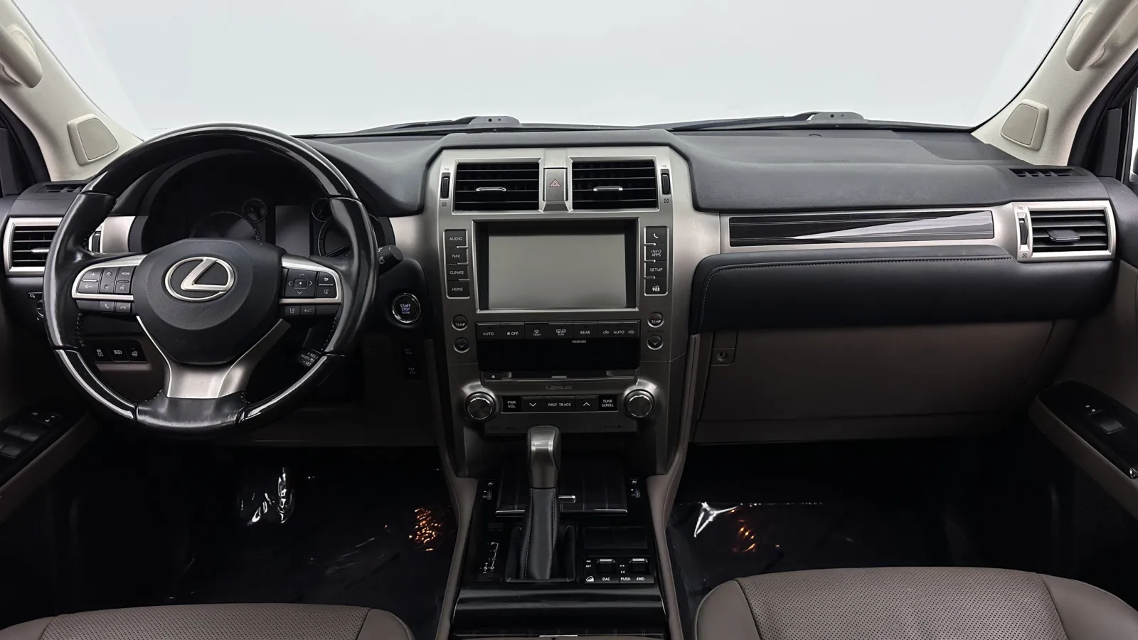 Lexus GX photo 28