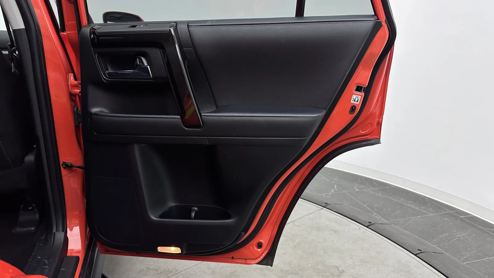 Toyota 4Runner photo 32