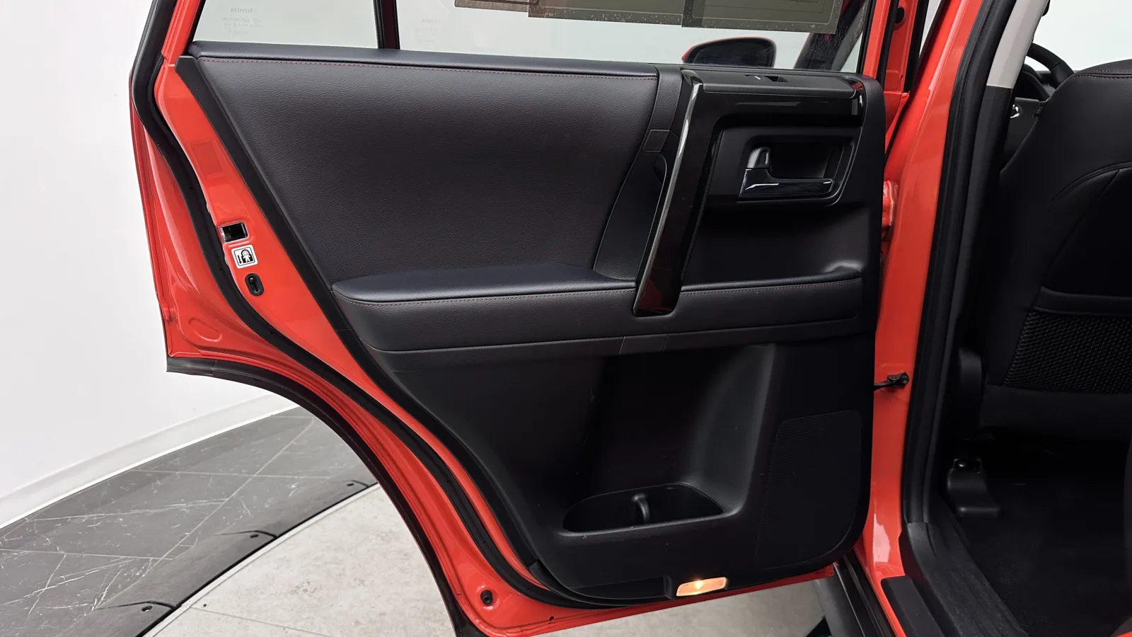 Toyota 4Runner photo 25