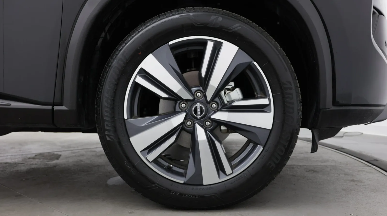 Nissan Rogue photo 9