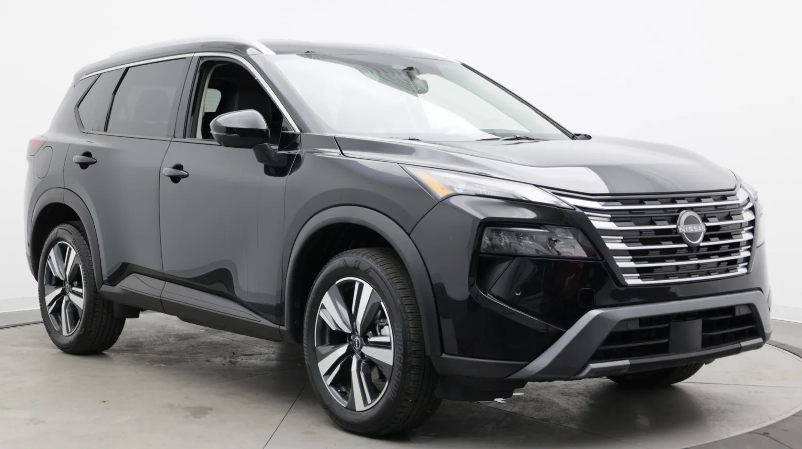 Nissan Rogue photo 3
