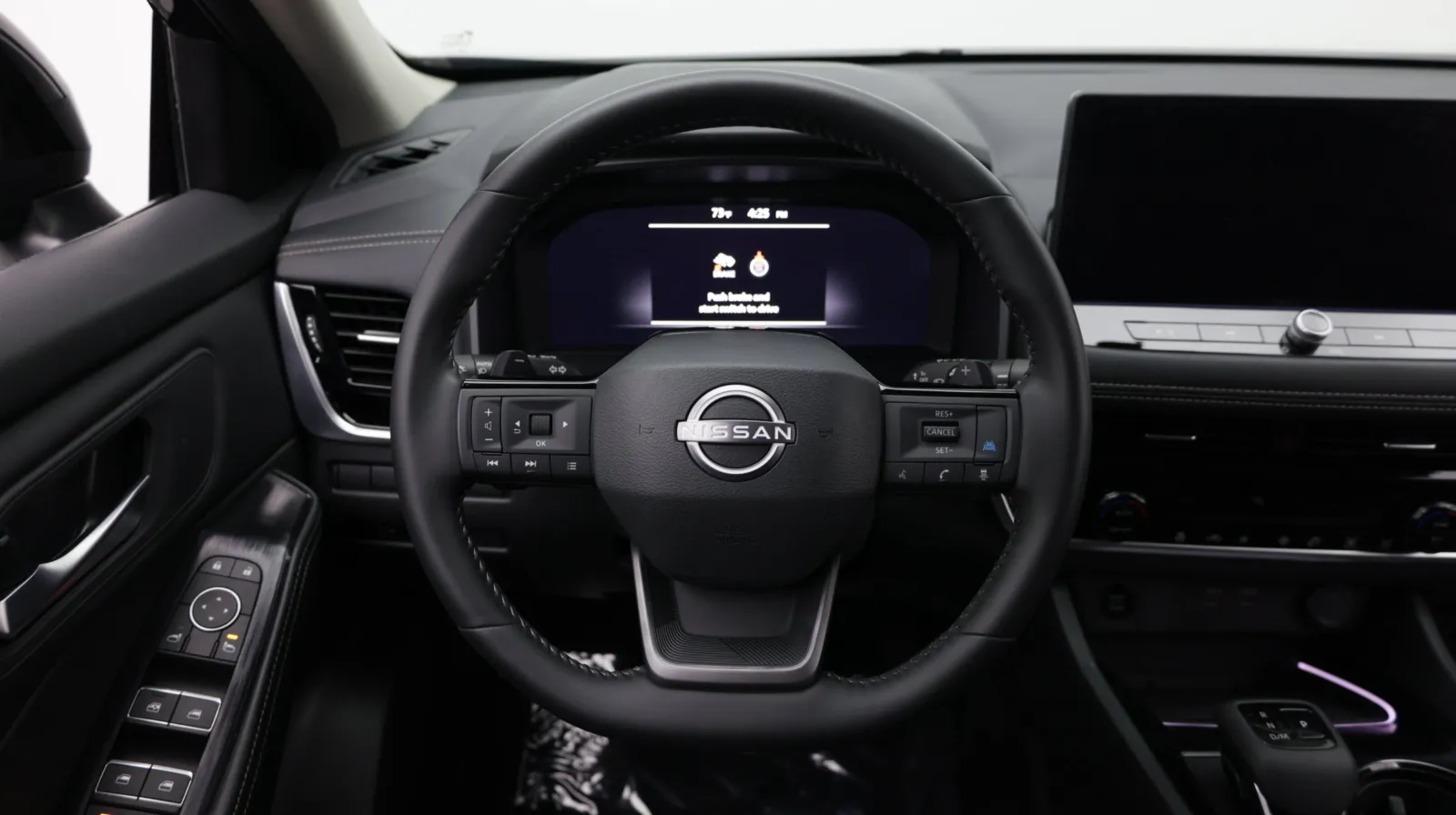 Nissan Rogue photo 28