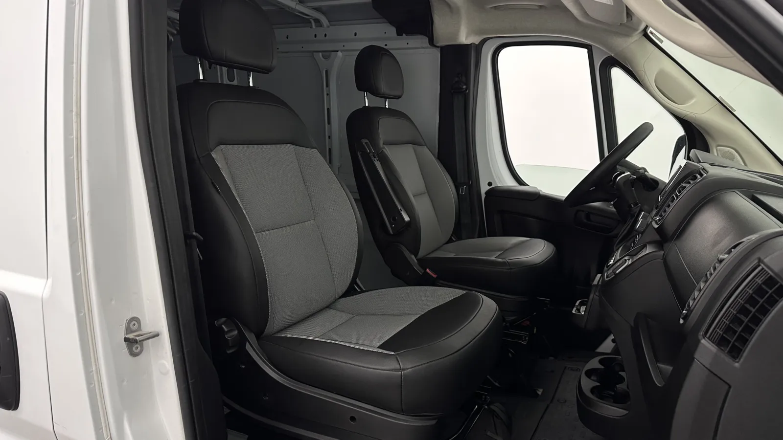 Ram Cargo Van photo 23
